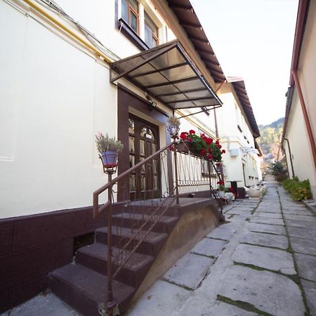 Happy Mood Apartments Брашов Экстерьер фото
