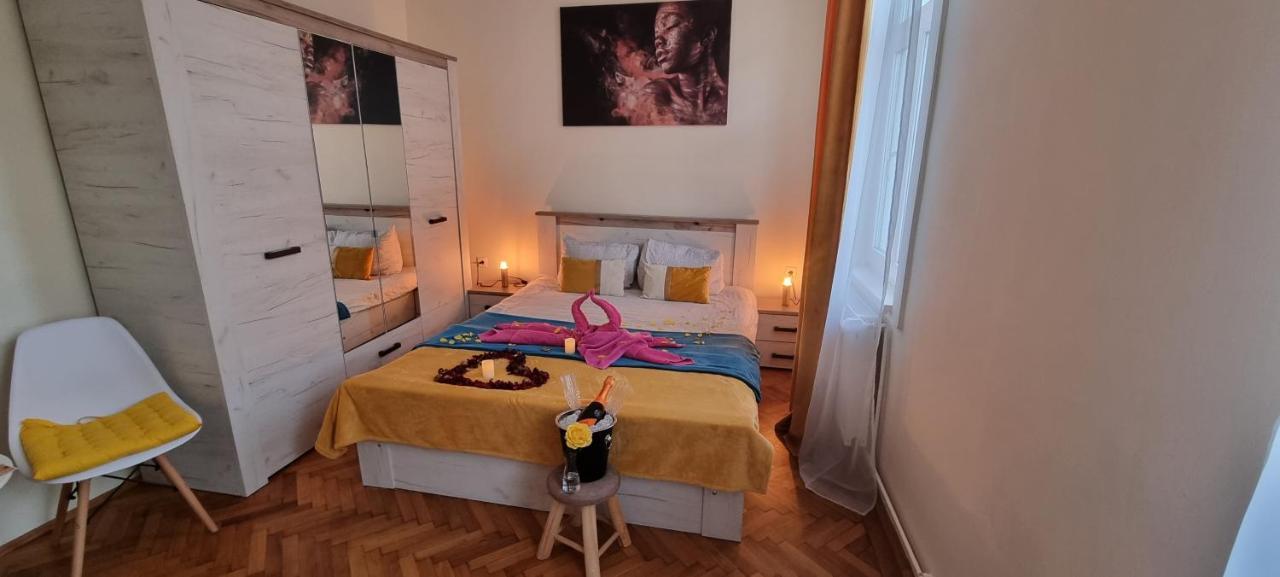 Happy Mood Apartments Брашов Экстерьер фото